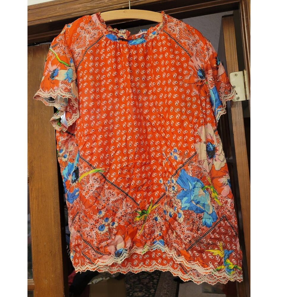 Johnny Was Red Floral Silk crew neck blouse. Xlarge.